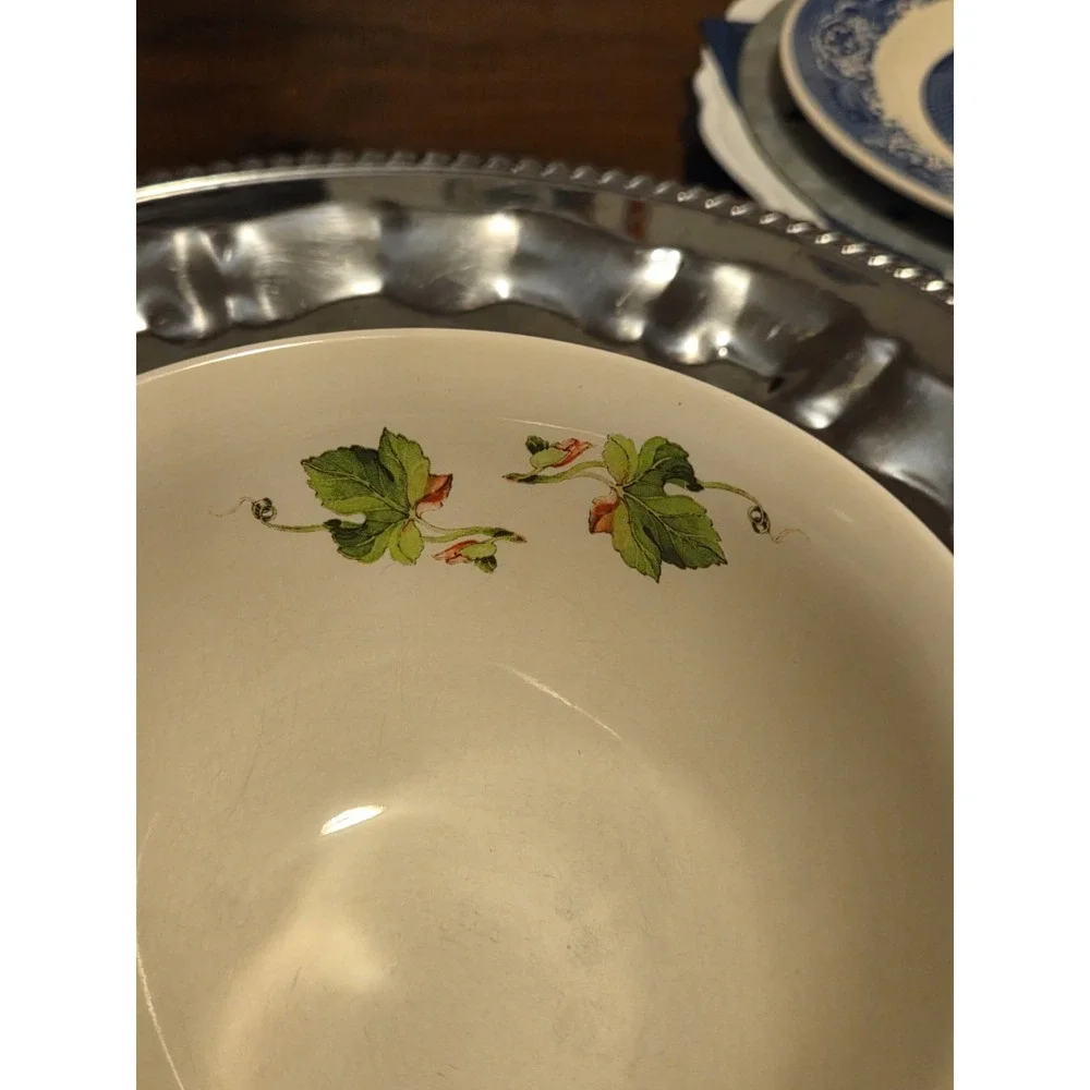 Vintage Teleflora Buttercream w/Red Grape Bowl: 1984 Portugal Ceramic